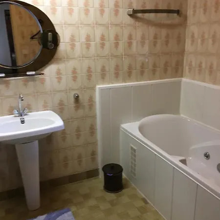 Maison Spacieuse Tranquille Et Calme Pmr Possible Cronce