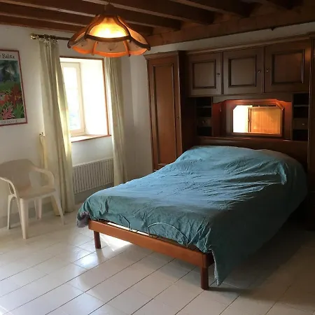 Maison Spacieuse Tranquille Et Calme Pmr Possible * Cronce