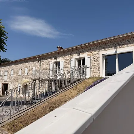 Maison Spacieuse Tranquille Et Calme Pmr Possible Cronce