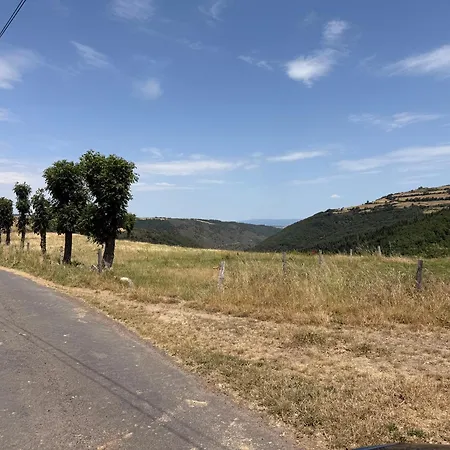 Maison Spacieuse Tranquille Et Calme Pmr Possible * Cronce