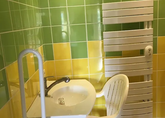 Maison Spacieuse Tranquille Et Calme Pmr Possible Holiday home Cronce