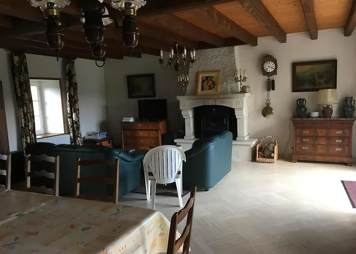 Holiday home Maison Spacieuse Tranquille Et Calme Pmr Possible *